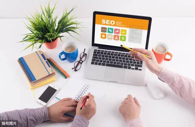 俄罗斯自杀式无人机突袭乌克兰